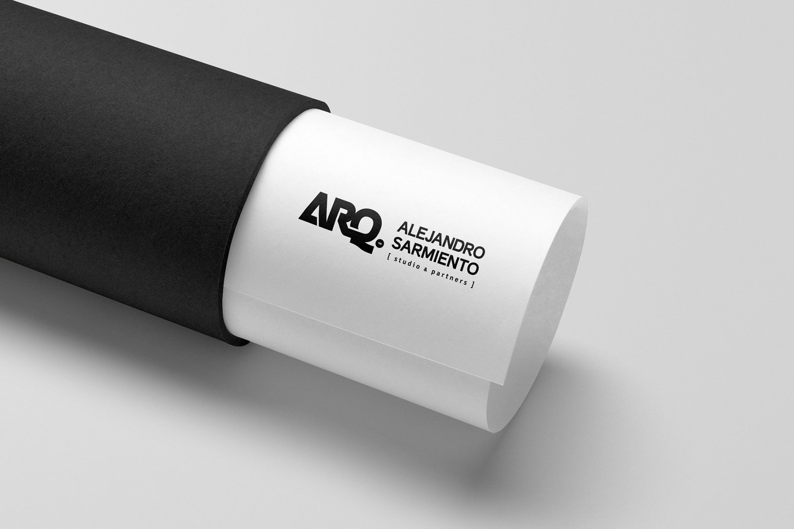 ARQ. Alejandro Sarmiento — papelería institucional